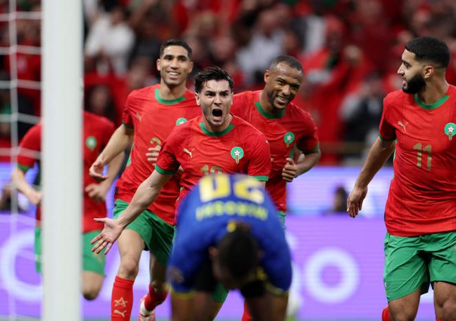 Brahim Diaz célèbre son but lors du huitième de finale de la Coupe d’Afrique des nations entre le Maroc et la Tanzanie, au stade Prince Moulay Abdellah, à Rabat, le 4&nbsp;janvier&nbsp;2026.