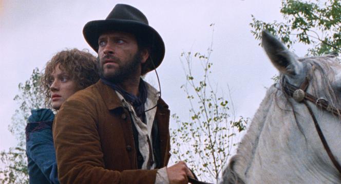 Nadia Tereszkiewicz (Rosa) et Alessandro Borghi (Santino) dans « Pile ou face », d’Alessio Rigo de Righi et Matteo Zoppis.