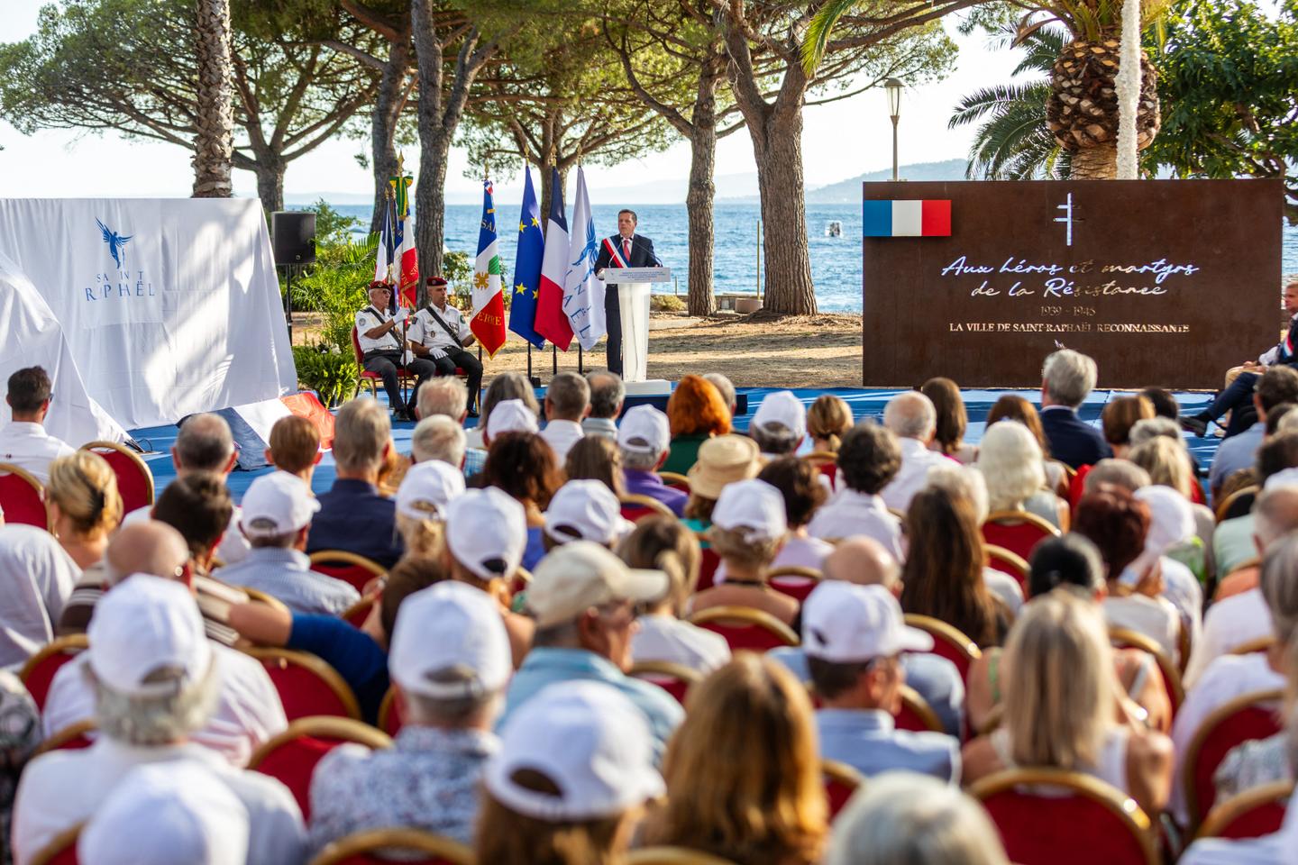 La droite renoue avec l’anticommunisme, à l’approche des élections municipales de 2026