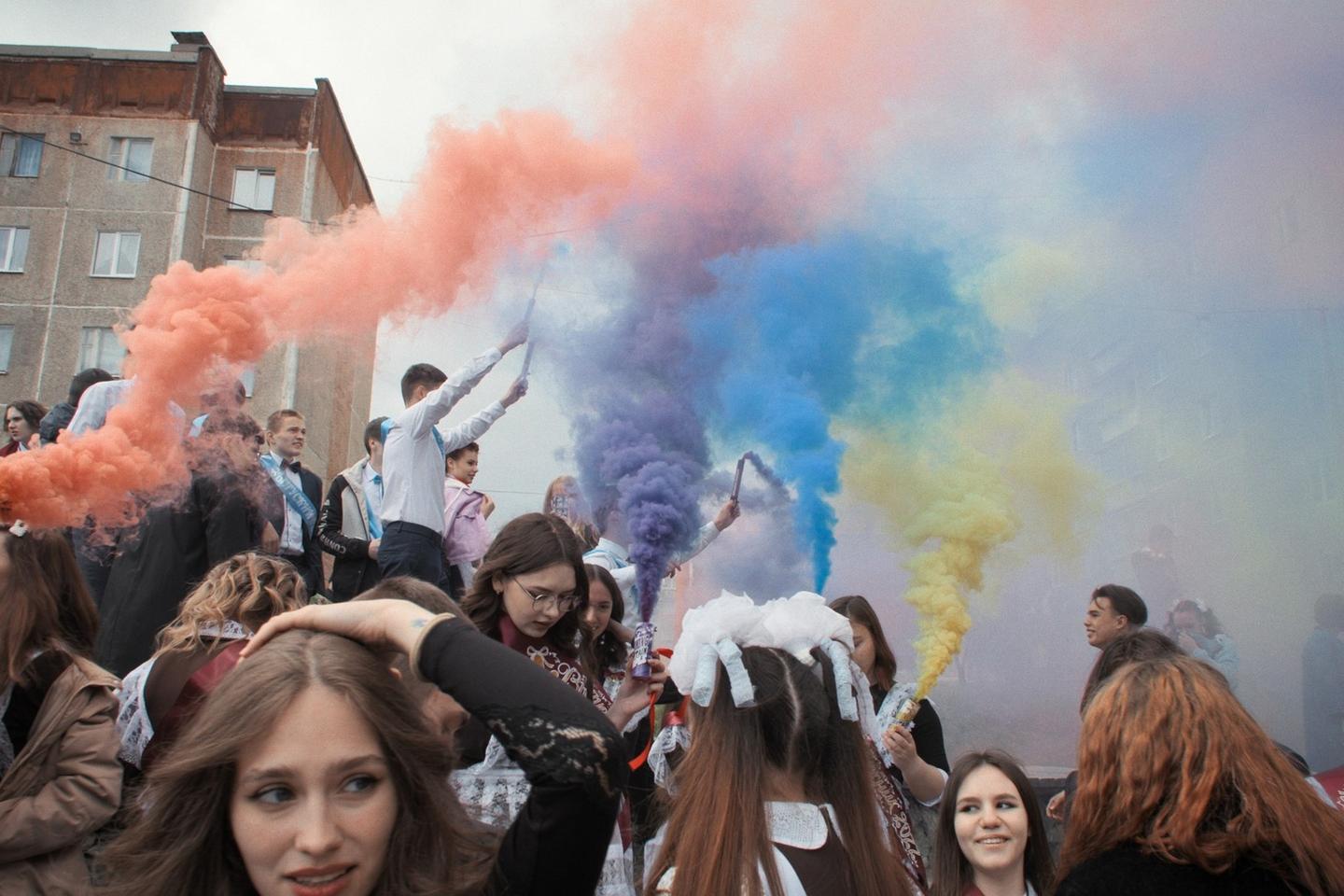 Dans « Mr. Nobody Against Putin », un jeune enseignant filme la militarisation d’une école en Russie