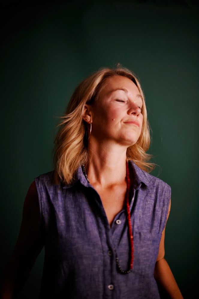 L’écrivaine britannique Anna Hope, à Paris, en 2022.