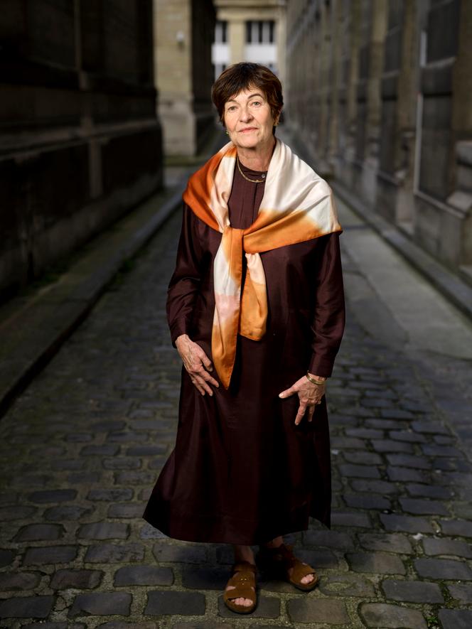 Maryline Desbiolles, à Paris, en septembre 2024, lors de la réception du Prix littéraire « Le Monde ».