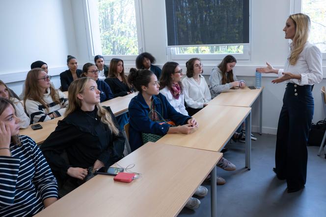 O ParityLab da Escola de Engenharia EPF, sistema de acesso ao curso geral de engenharia reservado às mulheres, em Cachan (Val-de-Marne), em novembro de 2025.