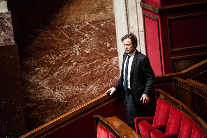 Le président du groupe Socialistes et apparentés, Boris Vallaud, à l’Assemblée nationale, à Paris, le 7 janvier 2026.