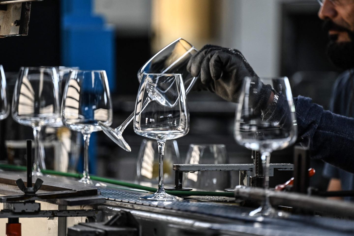 Deux repreneurs pour le verrier Arc, les syndicats sont inquiets pour l’emploi