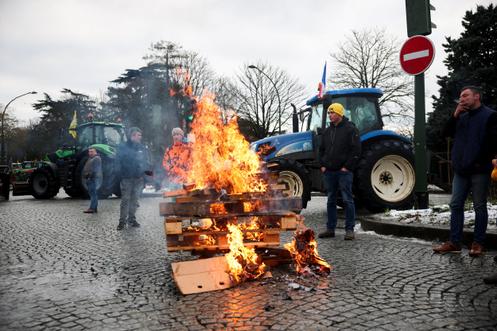 Au niveau de la porte d’Auteuil, à Paris, le 8 janvier 2026.