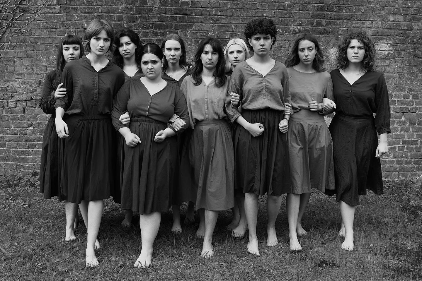 « Il fallait en faire des femmes dociles »