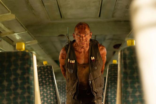 Ralph Fiennes (Ian Kelson), dans « 28 ans plus tard. Le Temple des morts », de Nia DaCosta.