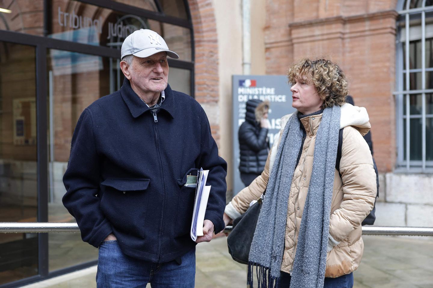 L’homme qui a écrasé un œuf sur la tête de Jordan Bardella condamné à six mois de prison avec sursis