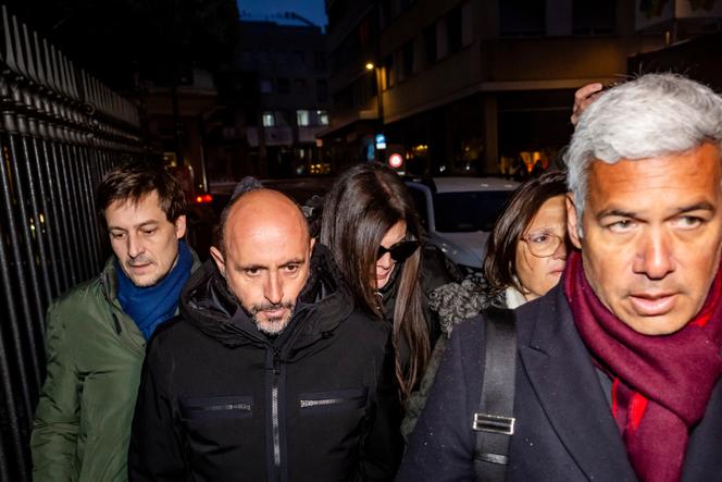 Jacques et Jessica Moretti, le couple qui tenait le bar Le Constellation, à leur arrivée au ministère public du canton du Valais, à Sion, en Suisse, le 9 janvier 2026.