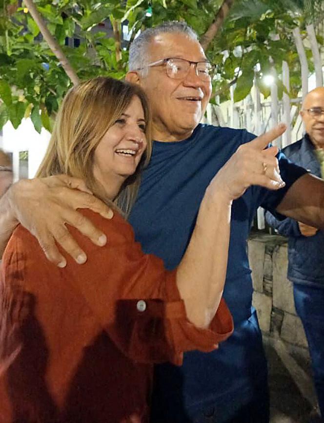 Enrique Marquez, ancien candidat à la présidence vénézuélienne libéré, et son épouse, Sonia Lugo, à Caracas, le 8&nbsp;janvier&nbsp;2026.