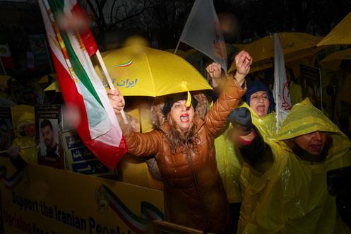 Devant la Maison Blanche, à Washington, en soutien aux manifestations nationales en Iran, le 10 janvier 2026.
