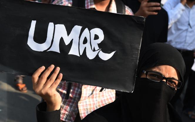 Des étudiants et militants réclament la libération d’Umar Khalid, arrêté pour sédition, à New Dehli, le 15 mars 2016. 