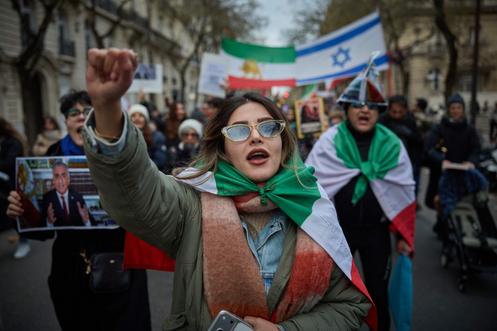 Une manifestation de soutien aux rassemblements de masse en Iran, à Paris, le 11 janvier 2026.