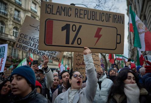 Une manifestation de soutien aux rassemblements de masse dénonçant le régime iranien, à Paris, le 11 janvier 2026.