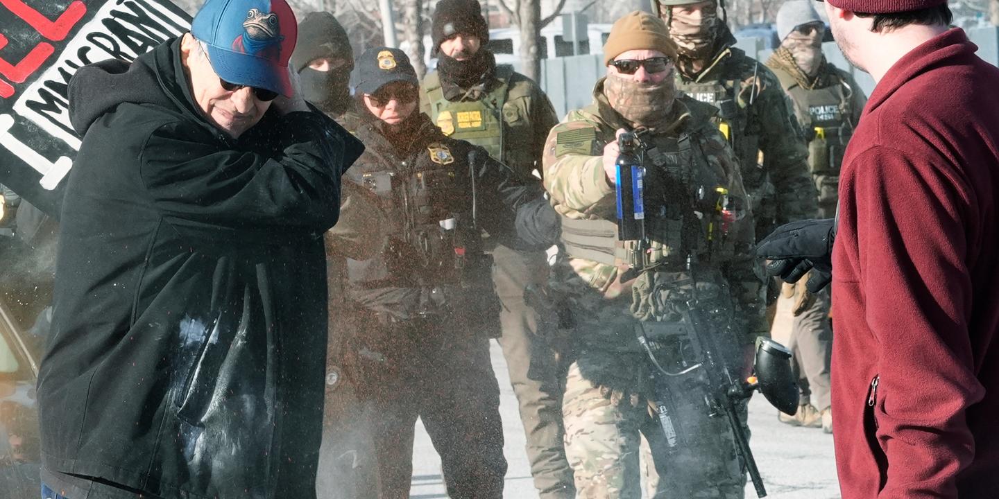 Mort de Renee Nicole Good, tuée par un agent de l’ICE : des « centaines » de policiers fédéraux envoyés à Minneapolis