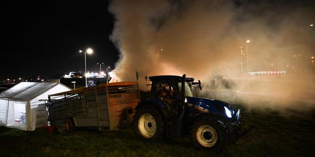 Colère des agriculteurs : « barrage filtrant » au port du Havre par des agriculteurs contre l’accord UE-Mercosur