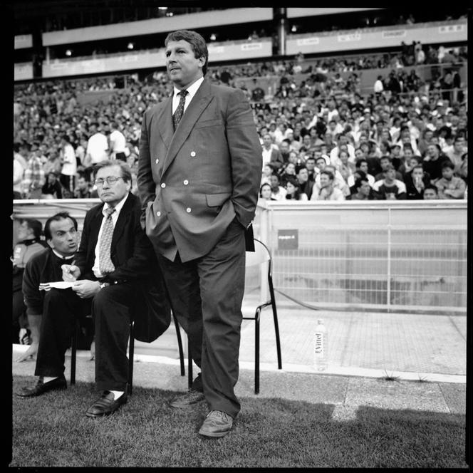 Rolland Courbis, alors entraîneur de l’Olympique de Marseille, au Stade-Vélodrome, en 1999.