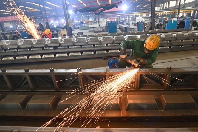 Dans un atelier de fabrication de matériel mécanique, à Weifang (Chine), le 27 décembre 2025.