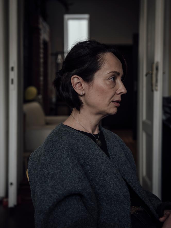 Nataliya Kabatsiy, directrice du Comité d’aide médicale de Transcarpatie, une ONG qui lève des fonds pour fournir du matériel médical, à Oujhorod (Ukraine), le 10 janvier 2026.