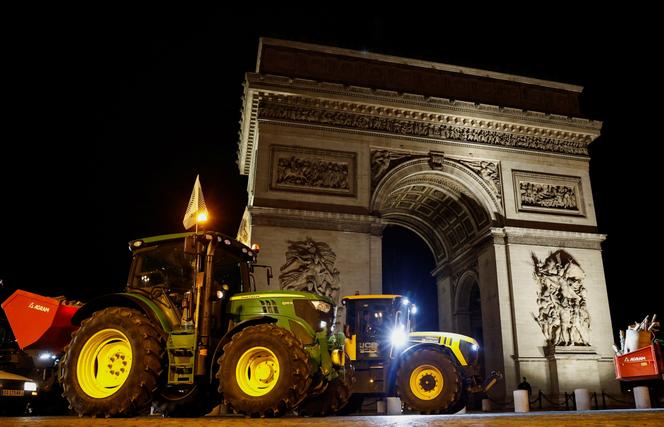 Manifestation contre l’accord de libre-échange entre l’Union européenne et le Mercosur, devant l’Arc de Triomphe, à Paris, le 13 janvier 2026.