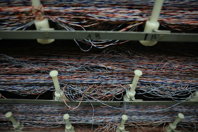 Un nœud de réseau ADSL (Asymmetric Digital Subscriber Line), de l’opérateur français Orange, à Guyancourt (Yvelines), le 28 janvier 2025.