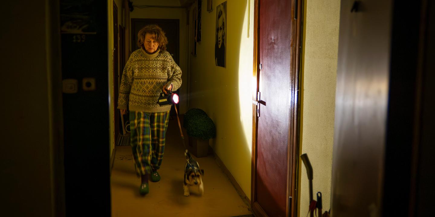 EN DIRECT, guerre en Ukraine : la Russie poursuit ses frappes sur des infrastructures énergétiques ukrainiennes