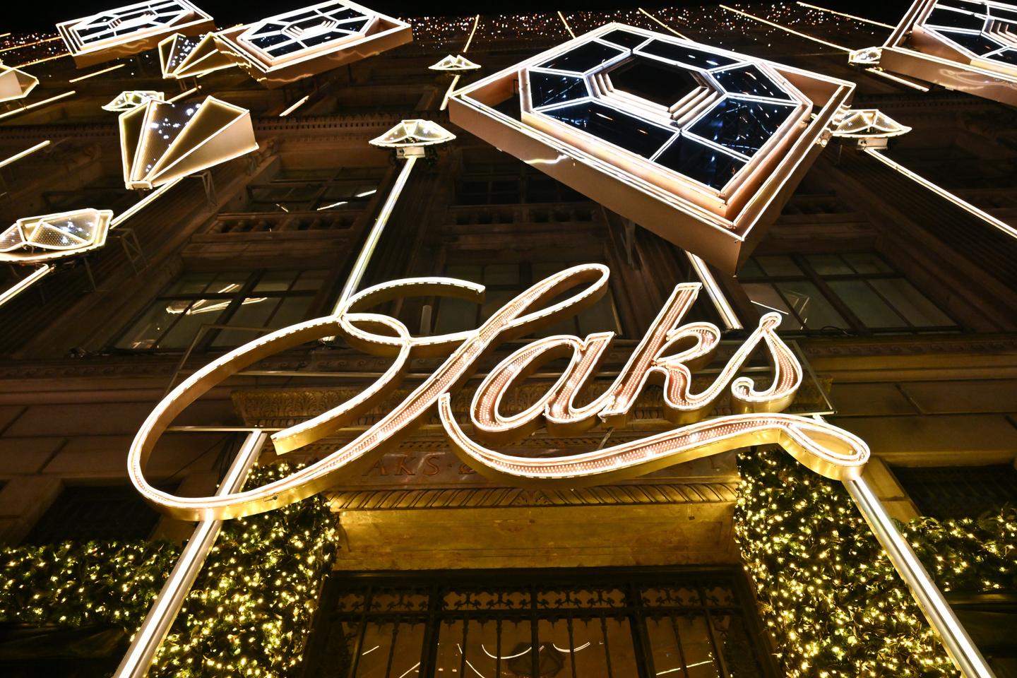 Le groupe américain Saks Global, propriétaire de grands magasins de luxe, se déclare en faillite