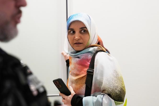 L’influenceuse iranienne Mahdieh Esfandiari, à son procès, à Paris, le 14 janvier 2026.