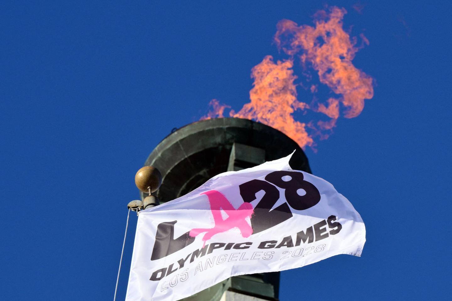 Olympic legends join together to promote official ticket registration for  2028 Games in Los Angeles