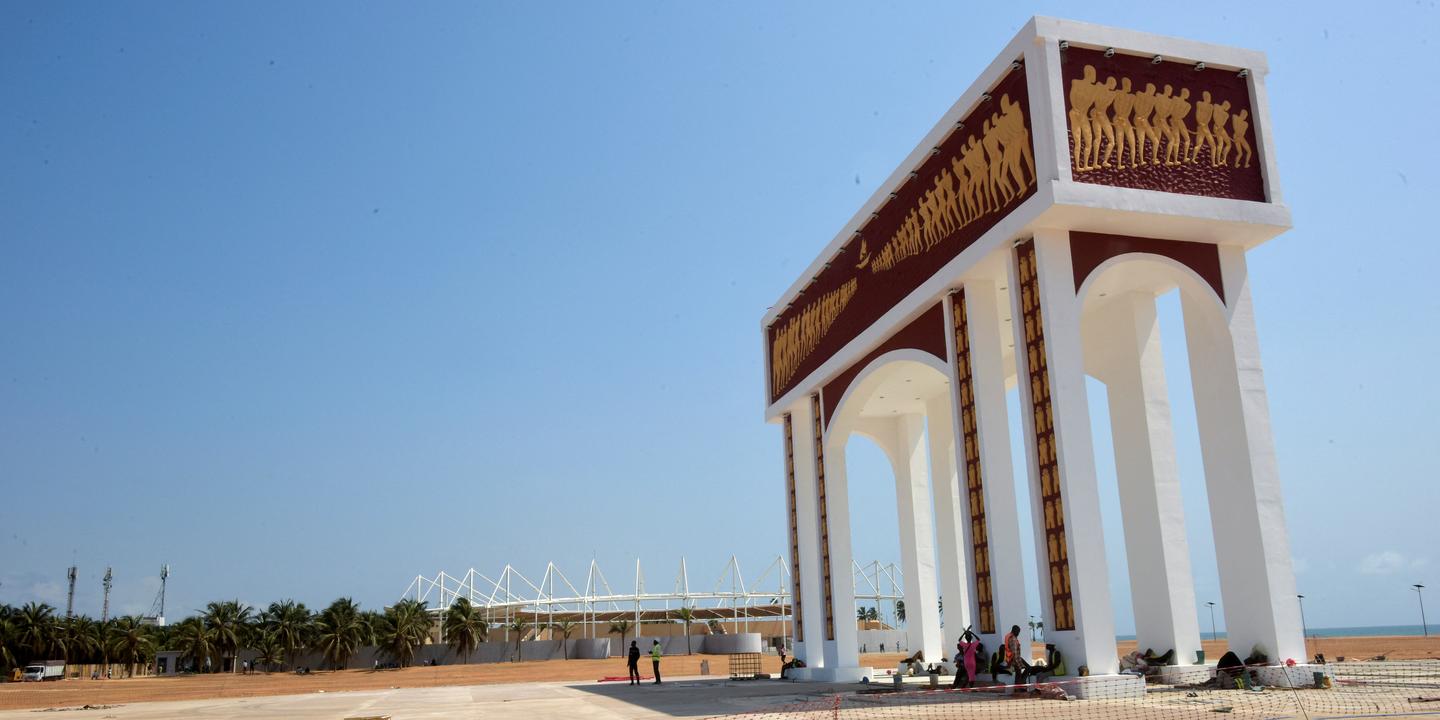 « Je reviens chez moi » : au Bénin, des afro-descendants en quête de lien avec leurs origines reçoivent un passeport