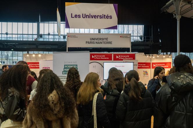 Au salon PostBac 2026, dans la grande Halle de la Villette, à Paris, le 10 janvier 2026.
