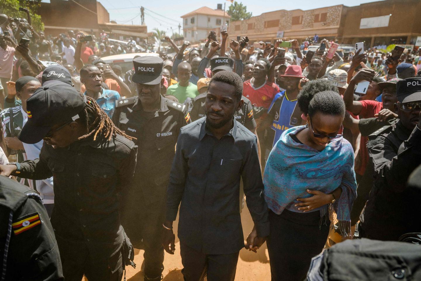 Ouganda : le candidat de l’opposition emmené de force par l’armée au lendemain de la présidentielle, annonce son parti