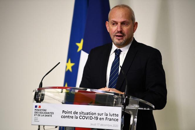 Jérôme Salomon, alors directeur général de la santé, lors d’une conférence de presse pendant l’épidémie de Covid-19 à Paris, le 17 décembre 2020.
