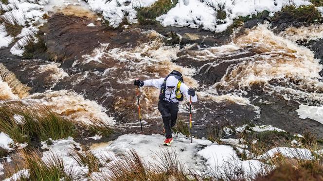 L’ultra-traileur français Sébastien Raichon, lors de l’édition 2026 de la Winter Spine Race, le 15 janvier 2026, au Royaume-Uni.