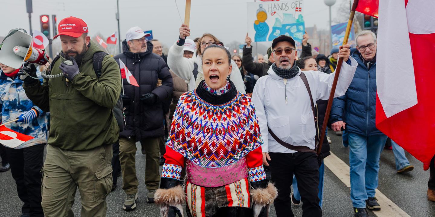 EN DIRECT, Groenland : Londres qualifie de « totalement déplacées » les menaces tarifaires de Donald Trump contre les pays européens, l’UE alerte sur le risque de « spirale dangereuse »