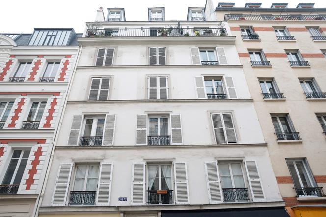 L'immeuble de la rue Amelot où le parquet s'est effondré pendant une fête, paris, le 18 janvier 2026.