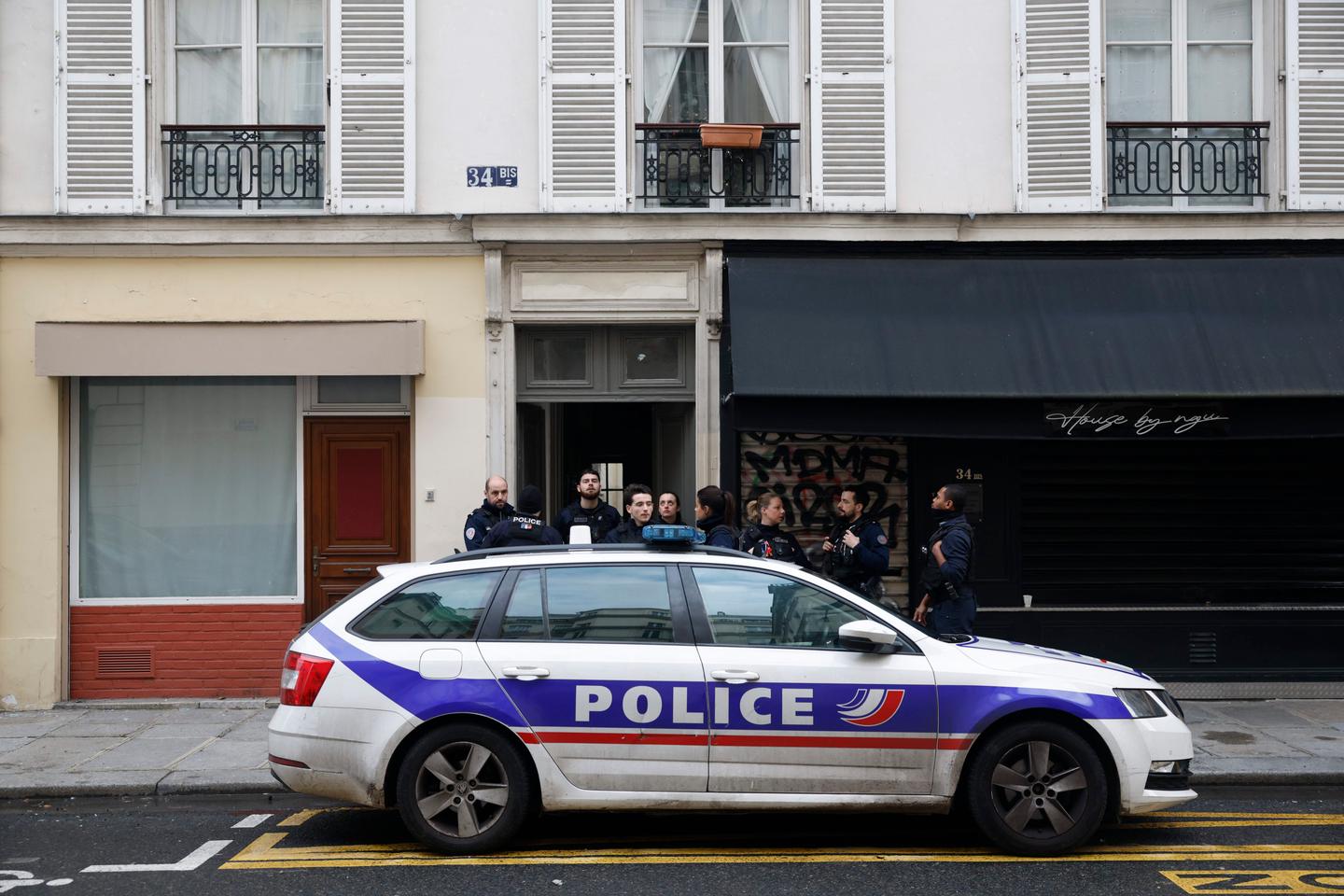 Paris apartment collapses during party, one badly injured