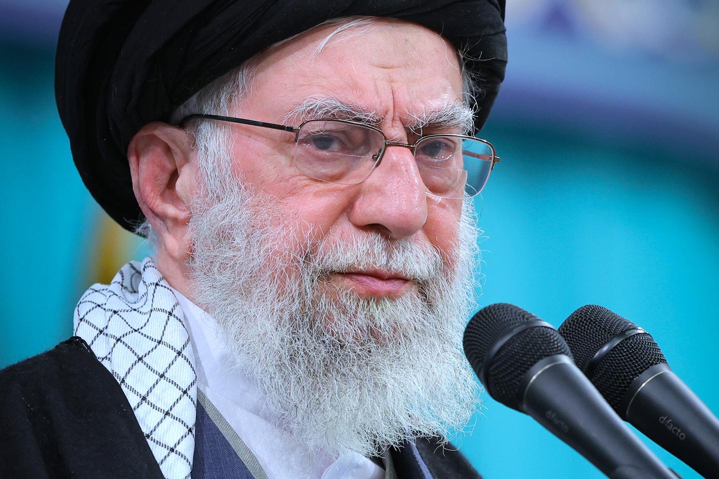 Répression en Iran : le Guide suprême reconnaît pour la première fois « plusieurs milliers » de morts