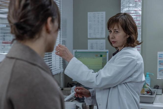 Valérie Bonneton dans la série « L’Affaire Laura Stern ».