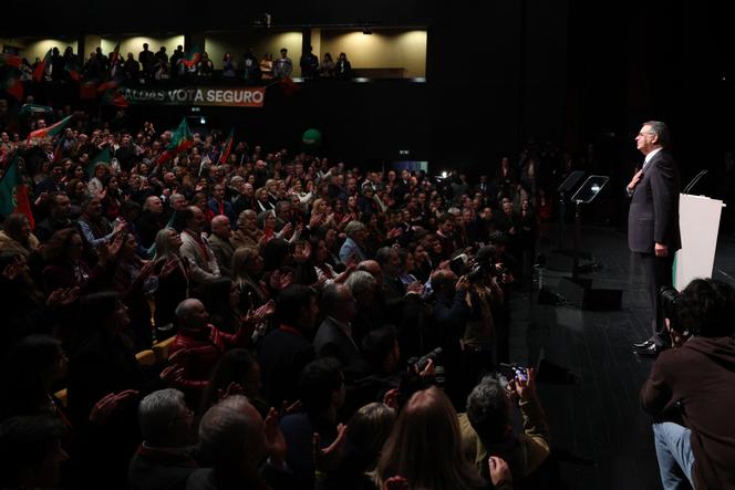 Le candidat socialiste José Antonio Seguro, le soir du premier tour de l’élection présidentielle à Caldas da Rainha (Portugal), le 18 janvier 2026. 