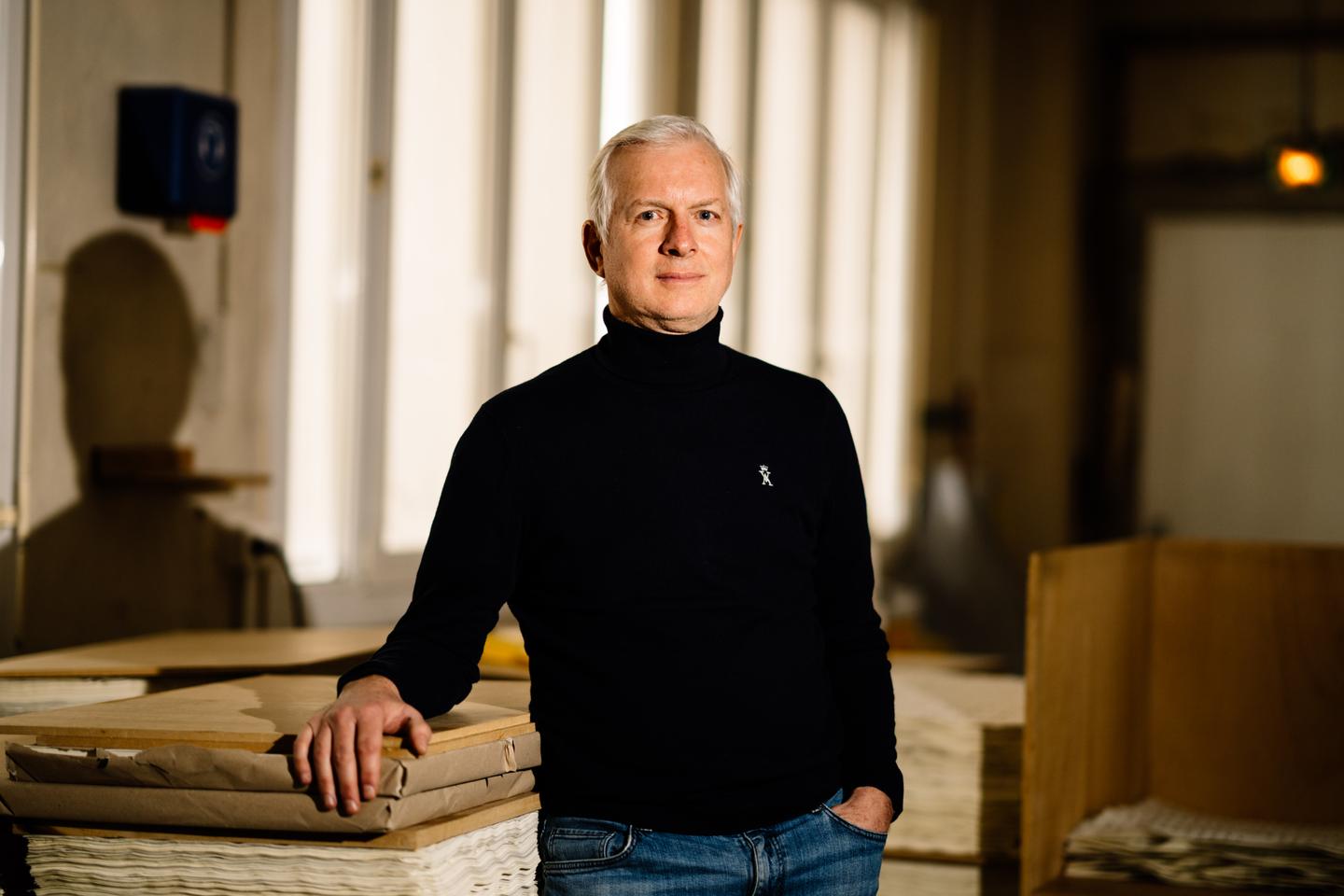 A Montrouge, Arnaud Schvartz entretient la flamme du Papier d’Arménie