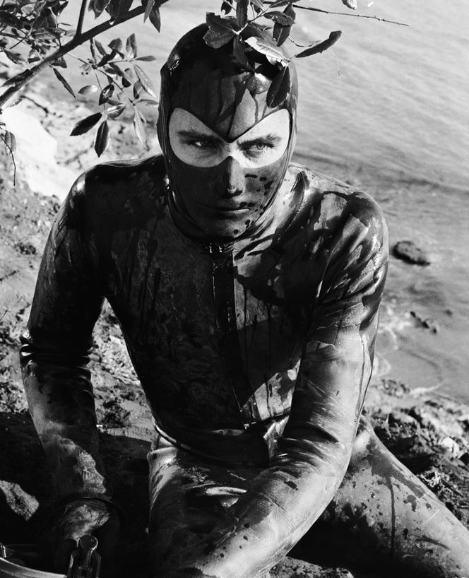 John Phillip Law sur le tournage de « Danger : Diabolik ! », de Mario Bava, en 1968.