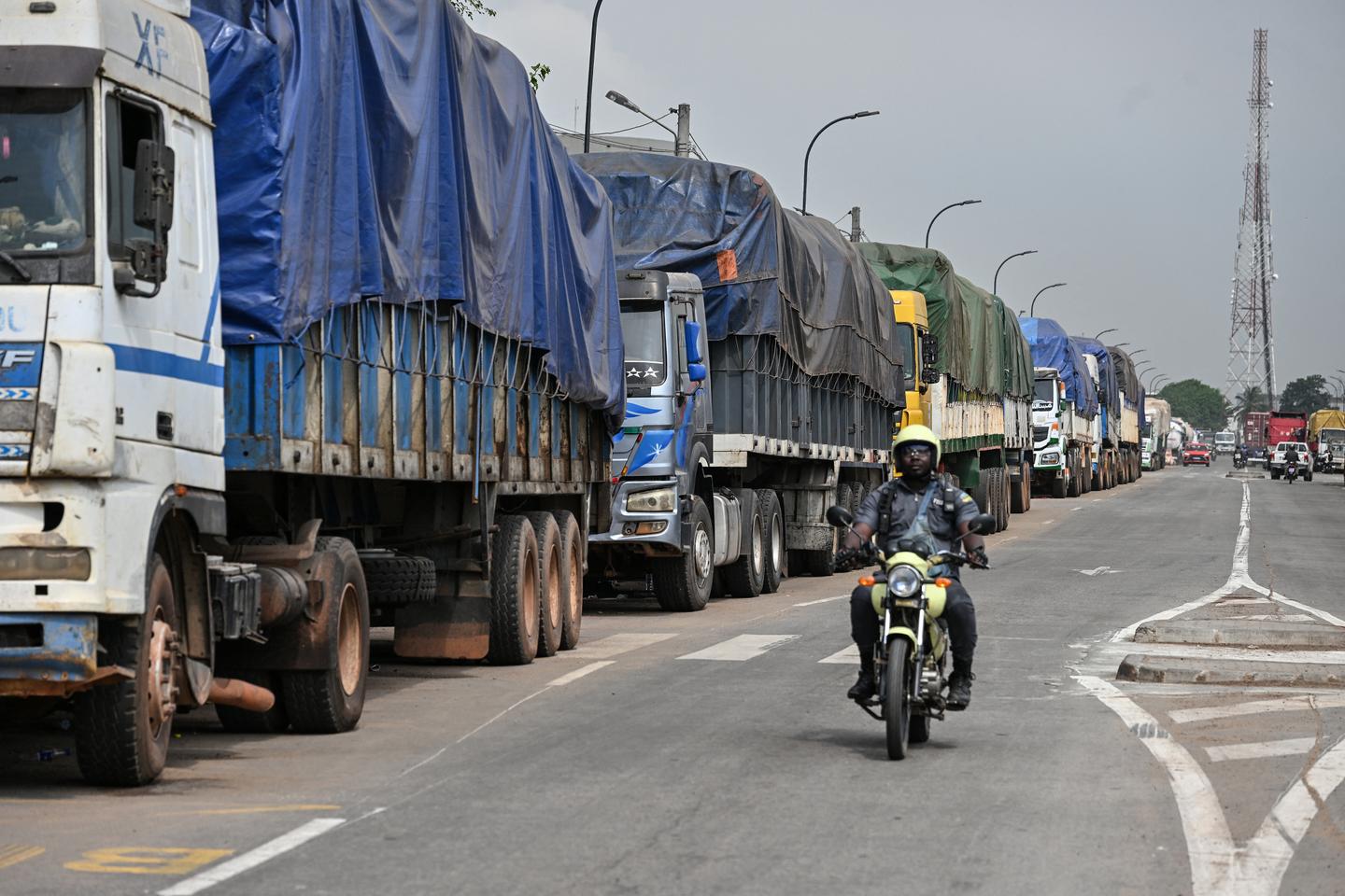 En Côte d’Ivoire, la filière cacao au bord de la crise : « Partout, c’est le blocage total »