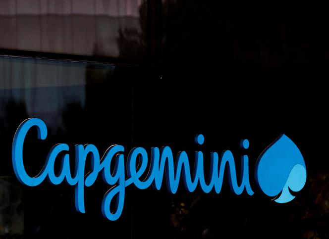 Le logo Capgemini est visible dans les bureaux de l’entreprise à Issy-les-Moulineaux, près de Paris, en France, le 9 février 2024.