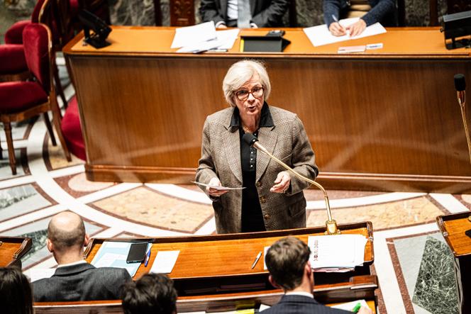 La ministre des armées et des anciens combattants, Catherine Vautrin, lors du débat portant sur le rôle de la France dans la prévention et la résolution des crises politiques internationales, à l’Assemblée nationale, à Paris, le 19 janvier 2026.