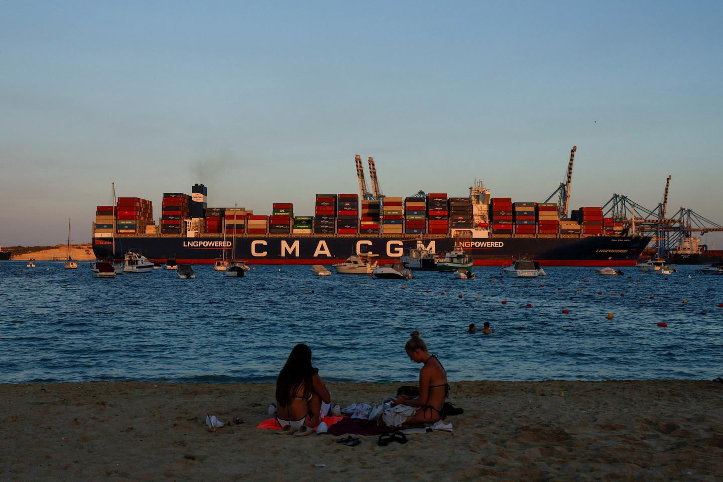 CMA CGM et la société américaine Stonepeak créent une coentreprise valorisée à plus de 8 milliars d’euros pour gérer dix des principaux terminaux portuaires du groupe