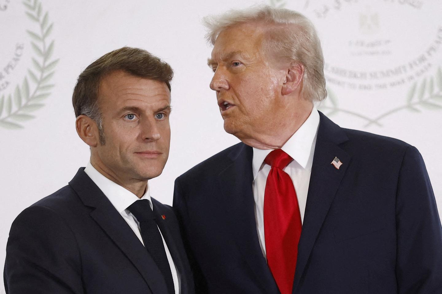 « Je ne comprends pas ce que tu fais au Groenland », écrit Emmanuel Macron à Donald Trump, dans un « message privé »