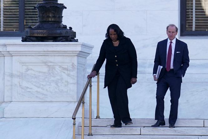Lisa Cook, gouverneure de la Fed (banque centrale), devant la Cour suprême des Etats-Unis, à Washington, le 21 janvier 2026.