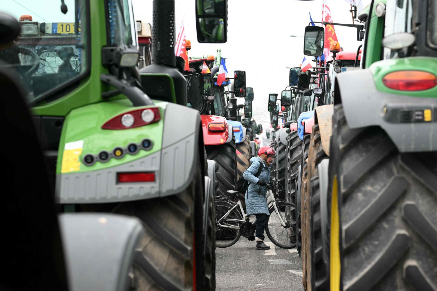 Un policier grièvement blessé à l’œil lors des manifestations d’agriculteurs contre le Mercosur à Strasbourg